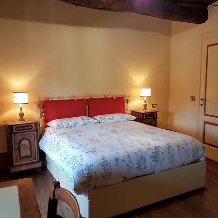 B&B La Cascina Di Monia E Mario Borgo Ticino Eksteriør billede