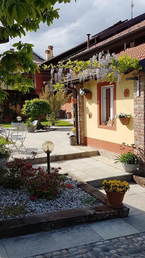 B&B La Cascina Di Monia E Mario Borgo Ticino Eksteriør billede