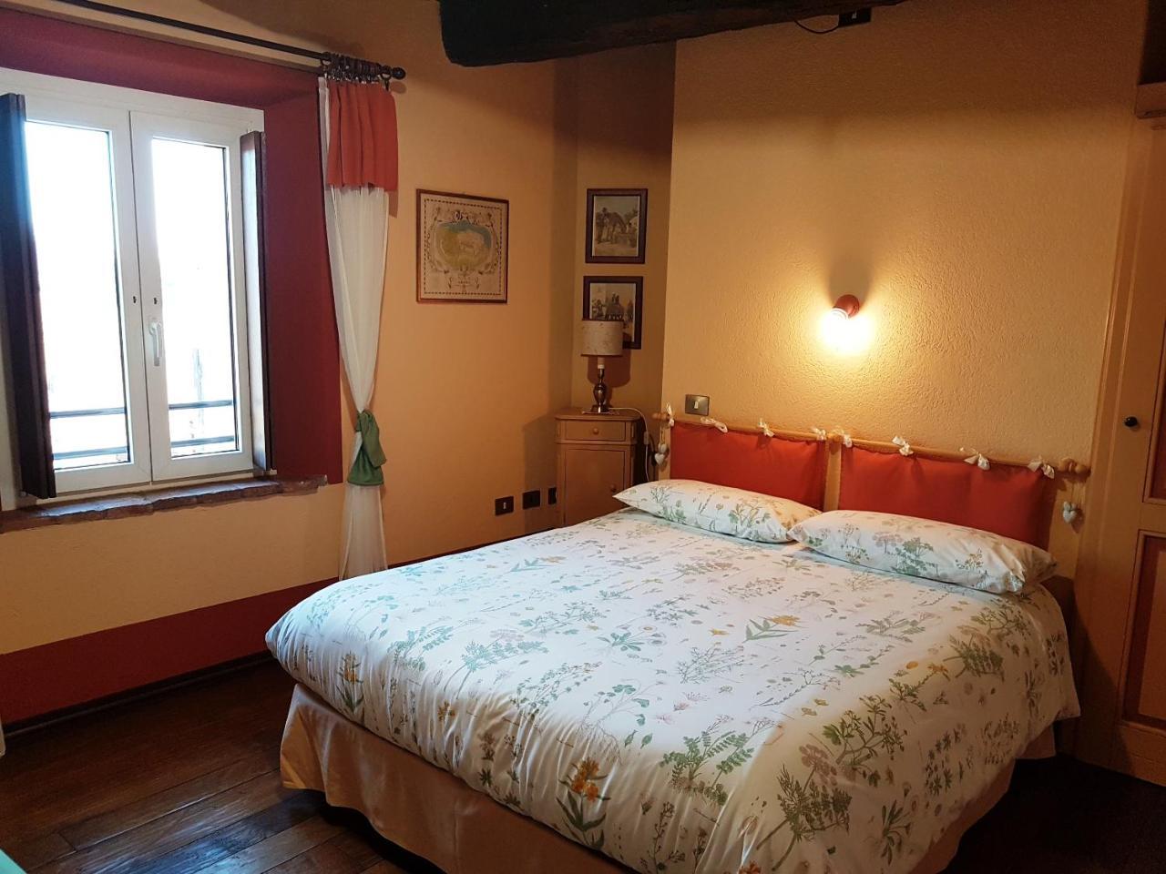 B&B La Cascina Di Monia E Mario Borgo Ticino Eksteriør billede